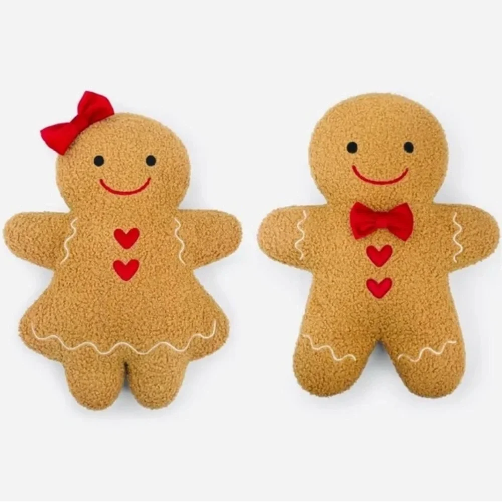 NEW!! Bullseye Playground Gingerbread Man & Woman Holiday Throw Pillow Set-(NWT)